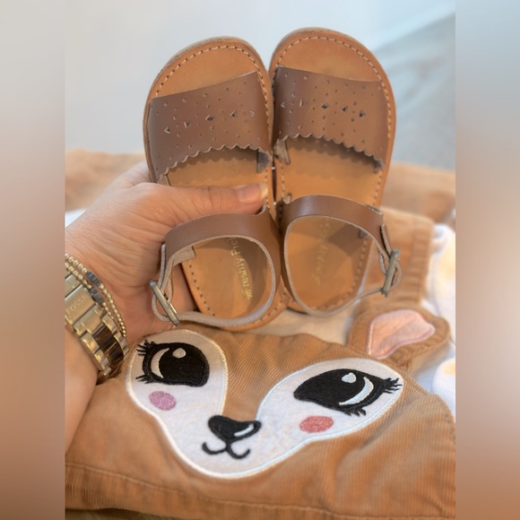 Sz 5 Freshly Picked, Cognac Laguna Sandal with Box! - Picture 2 of 6